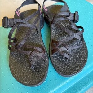 Black Chaco Sandals with pink details ZX2